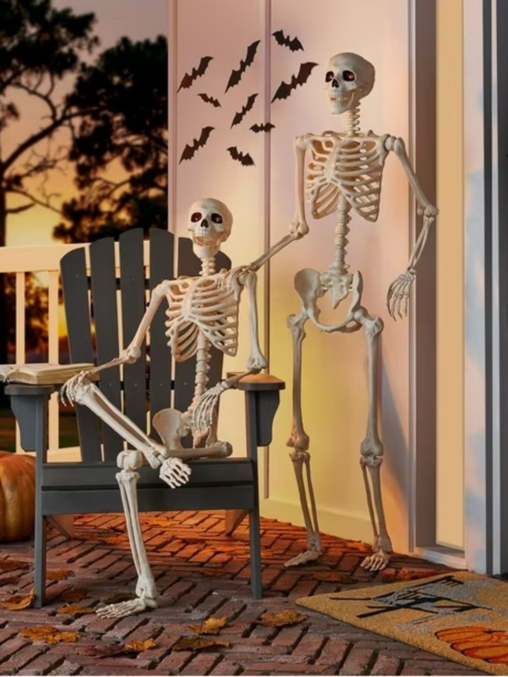 Talking Skeletons, Set of 2